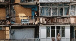 Некоторые попадали под обстрел по несколько раз: стало известно, сколько запорожских домов были повреждены из-за российских атак
