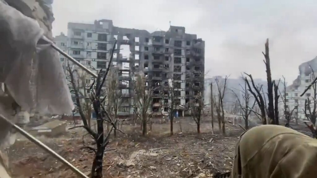 Пошкоджені будинки у Степногірську Запорізької області