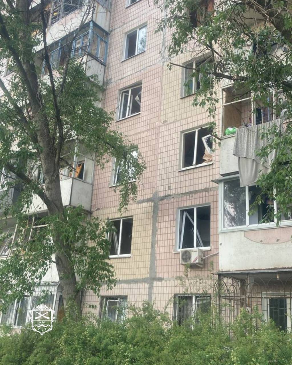 Пошкоджено десятки будинків через ворожу атаку Космічного та Шевченківського районів Запоріжжя