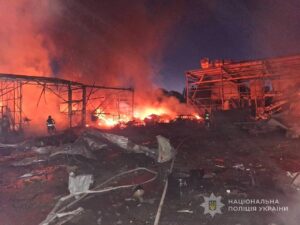 Росіяни атакували FPV-дронами будинки: наслідки ворожих ударів по Запорізькій області 5 травня, — ФОТО