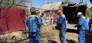 Удар по Запоріжжю 5 травня: енергетики відновили електропостачання трьох сотень абонентів, знеструмлених після обстрілу