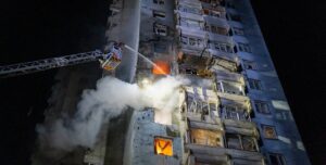 Запорізькі рятувальники з початку року понад тисячу разів виїжджали на ліквідацію наслідків російських атак, — ФОТО