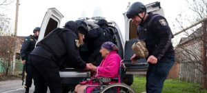 Виїзд з небезпечних зон: у Запорізькій області планують оголосити обов'язкову евакуацію дітей ще з двох населених пунктів, — ФОТО, ВІДЕО