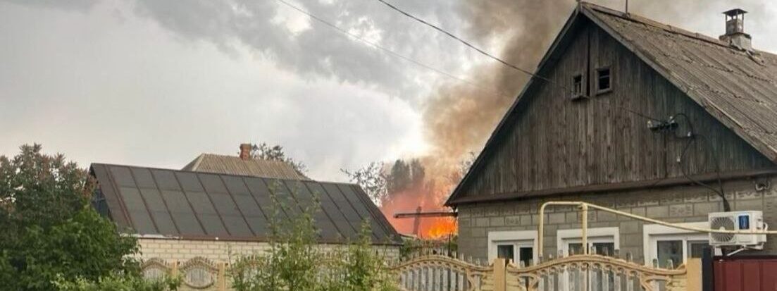 Российские войска атаковали Запорожье: повреждены дома, произошел пожар на промышленном объекте
