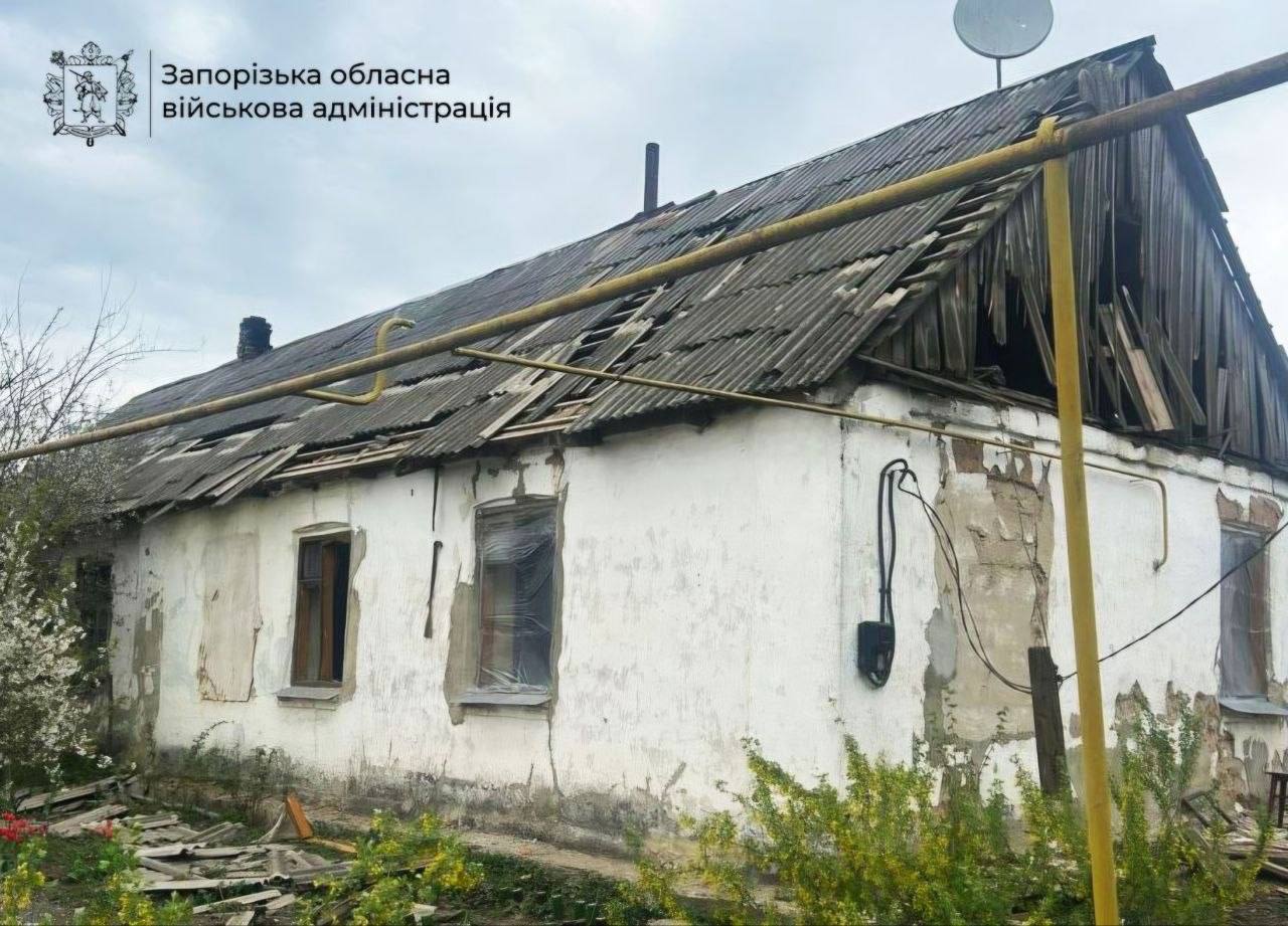 Постраждали двоє людей: ворог завдав 839 ударів по Запорізькій області