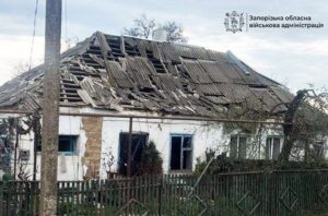 Двоє людей травмовані внаслідок ворожих атак по Запорізькому району