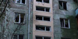 У шістьох багатоповерхівках вибиті вікна та пошкоджені балкони: наслідки ранкової атаки на Запоріжжя 29 травня, — ФОТО
