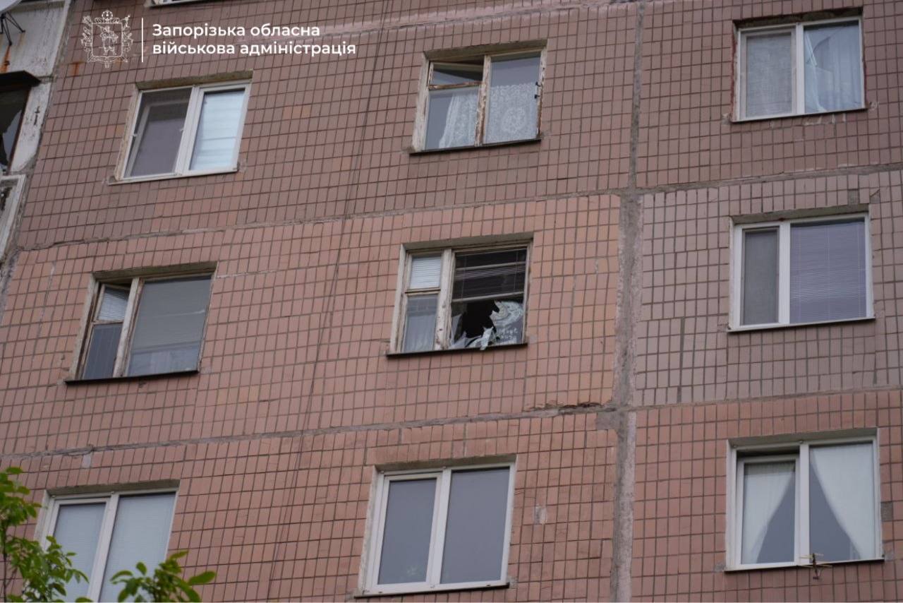 Росіяни атакували Запоріжжя: одна людина загинула, ще дві – поранені