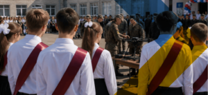 Замість атестатів — повістки: російські загарбники перетворили «останні дзвоники» в окупації на вербувальні пункти
