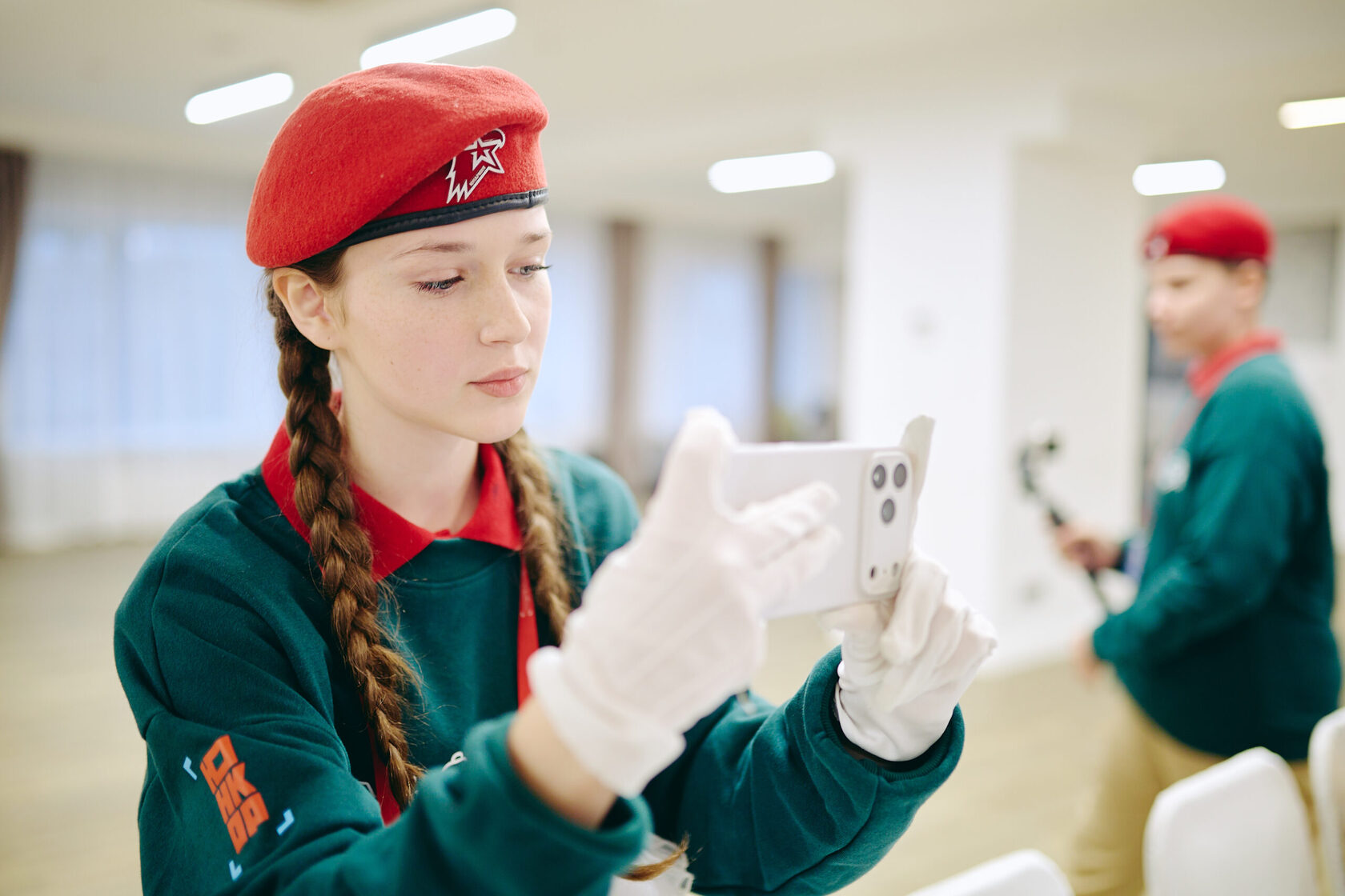 Подростковые голоса Кремля: как молодежные блогеры в оккупированной части Запорожской области распространяют российскую пропаганду