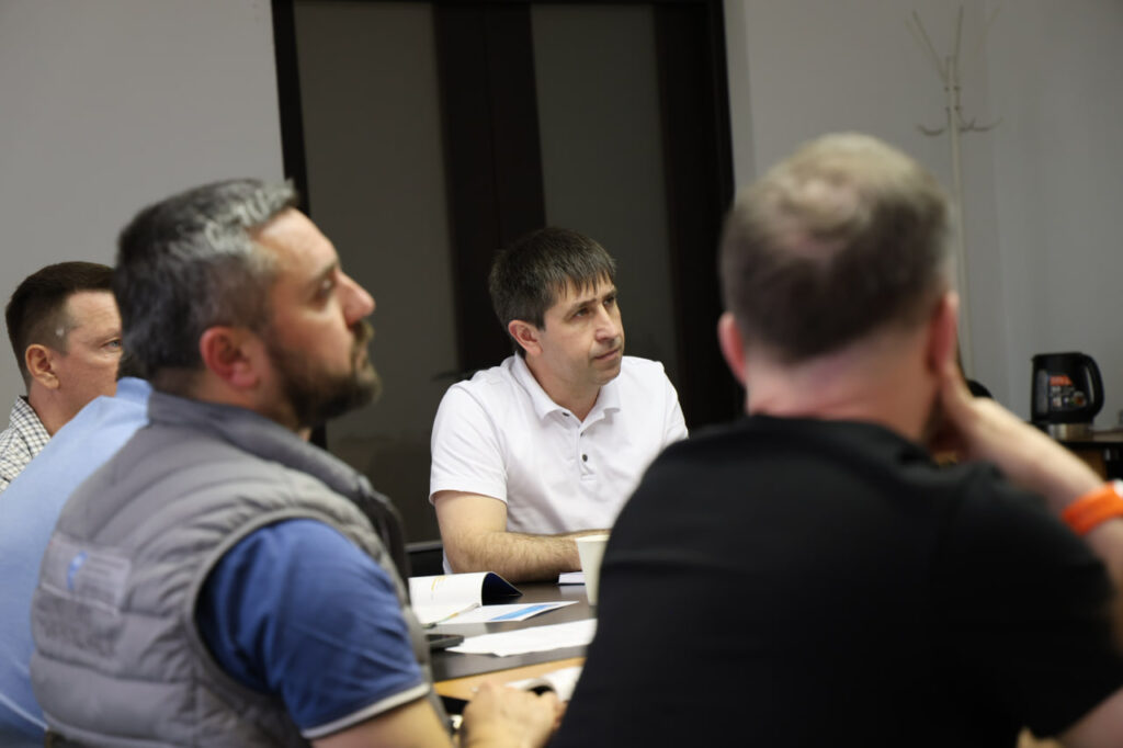 Співавтор дослідження, доктор економічних наук, професор Національного університету  «Запорізька політехніка», директор ГС «Запорізький кластер “Інжиніринг-Автоматизація-Машинобудування”» Андрій Карпенко