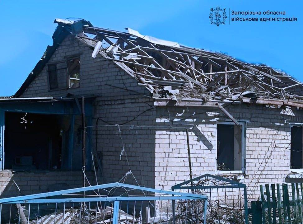 Один человек погиб и 19 получили ранения: враг нанес 1034 удара по Запорожской области