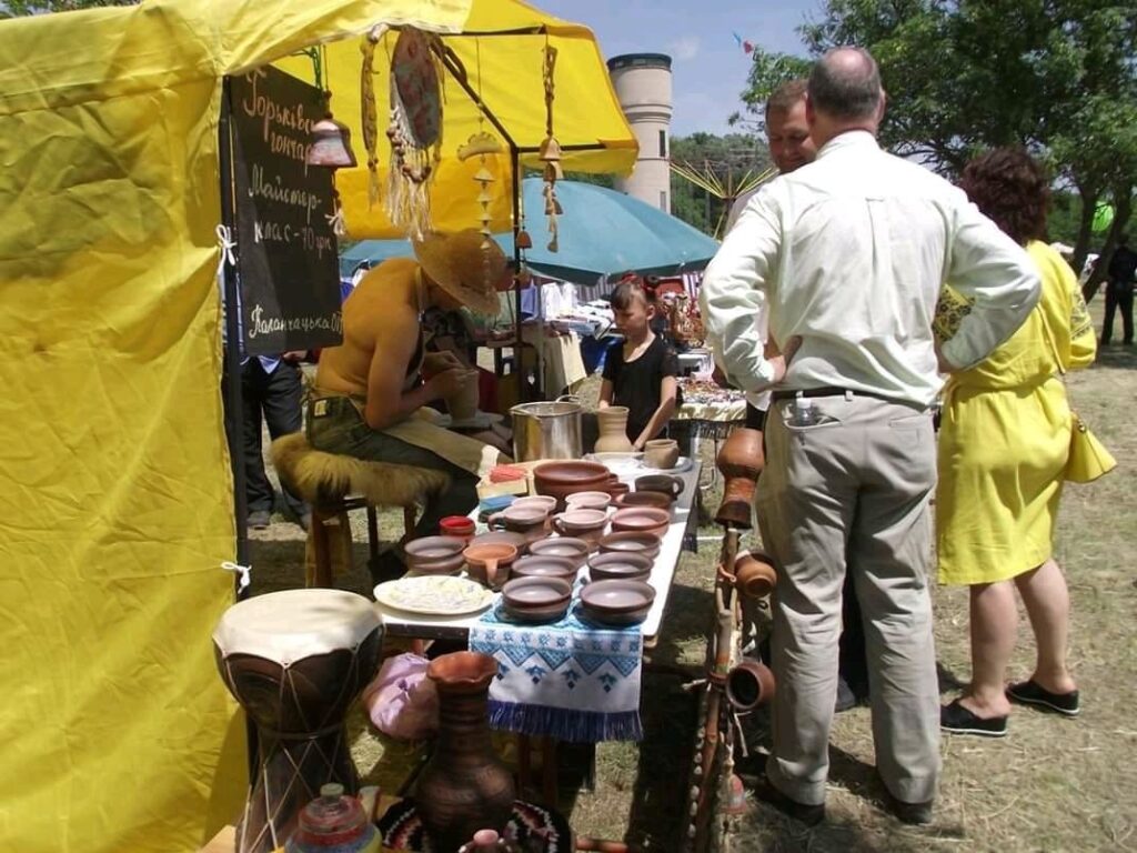 Родина Селезньових кераміка