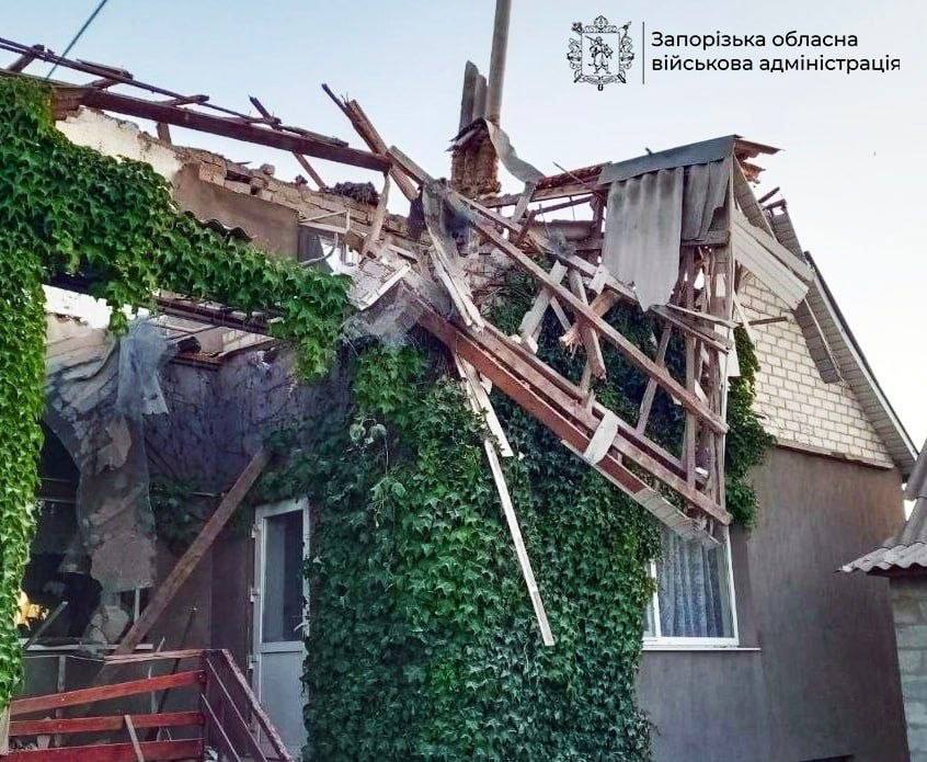 Двоє загиблих та троє поранених: ворог завдав 949 ударів по Запорізькій області