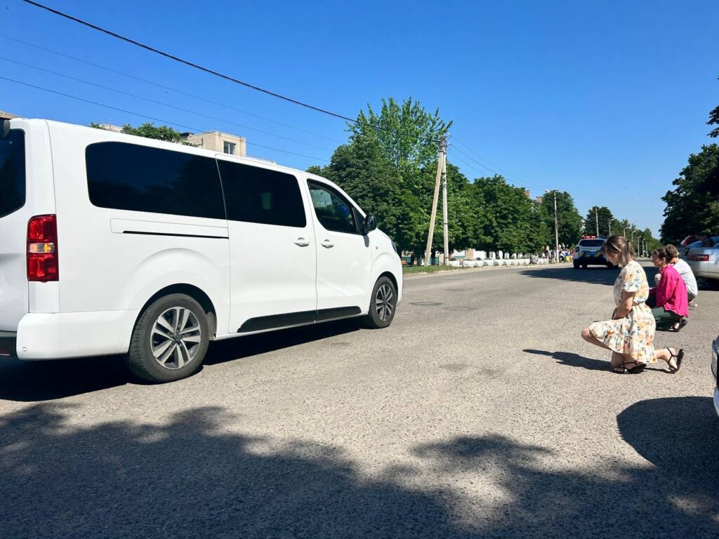 У Вільнянську попрощались з полеглим захисником Артемом Ткачовим, — ФОТО