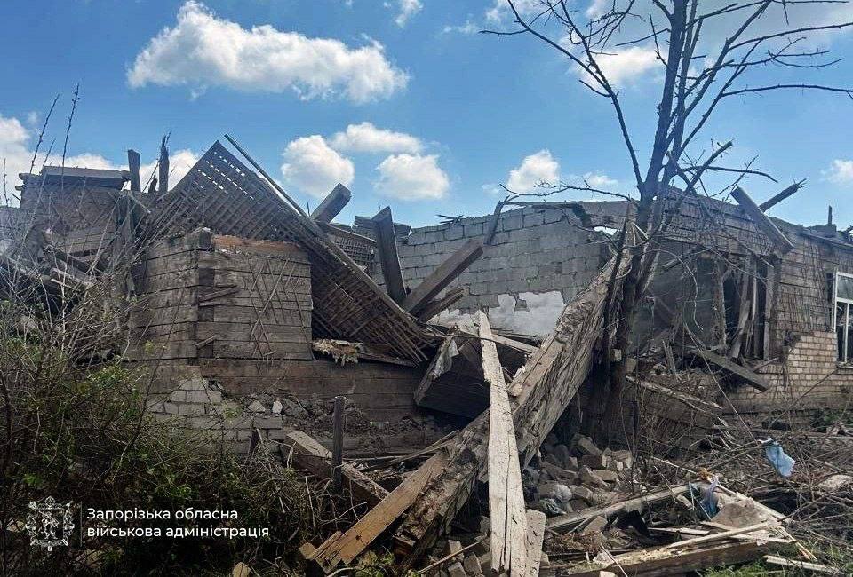 Одна людина загинула та 10 отримали поранення: під російськими обстрілами були 44 населених пункти Запорізької області