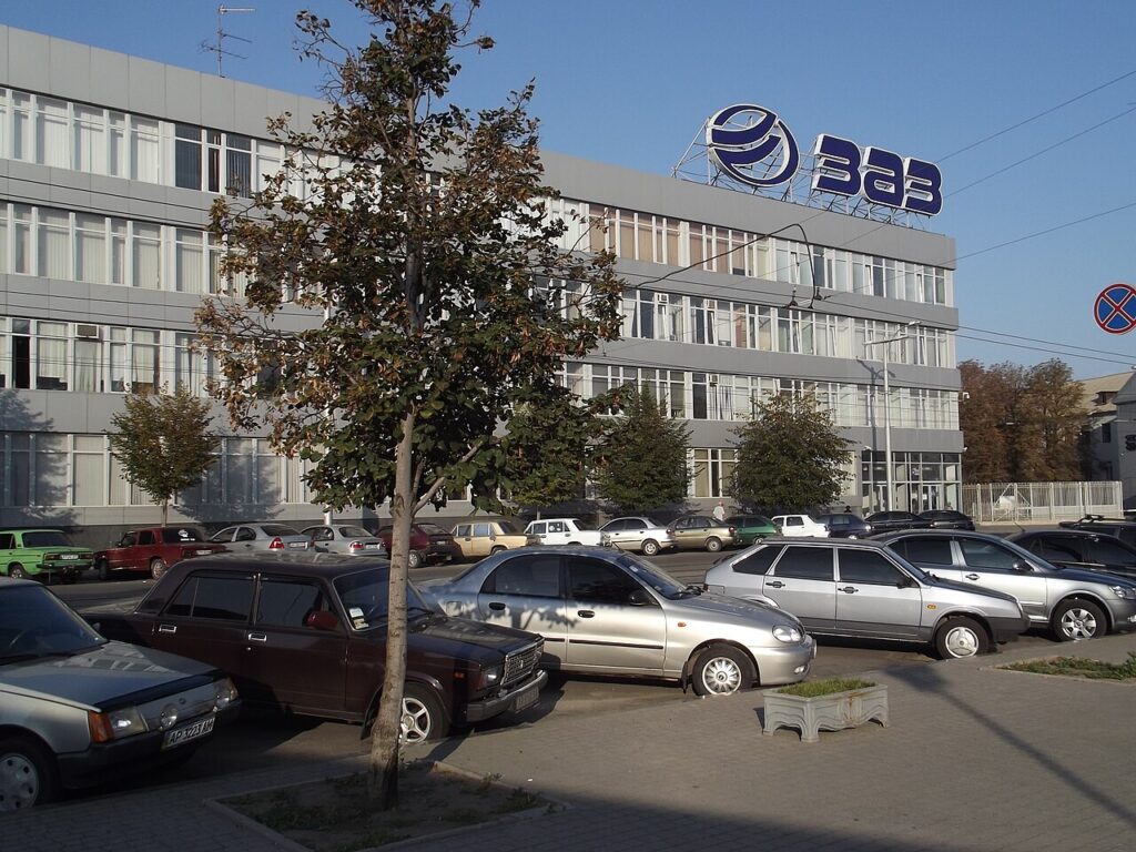 «Запоріжтрансформатор» (ZTR) – унікальне українське підприємство, що виготовляє обладнання для енергетичної інфраструктури, включно з ГЕС та АЕС. 