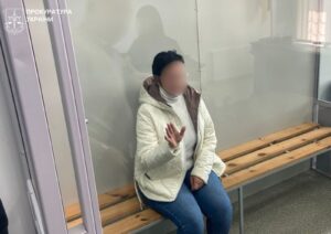 Правоохранители задержали коллаборантку из Запорожской области, которая направляла украинских подростков в российские спецучреждения