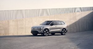 Нові можливості Volvo EX90: як електрифікація змінює враження від керування?