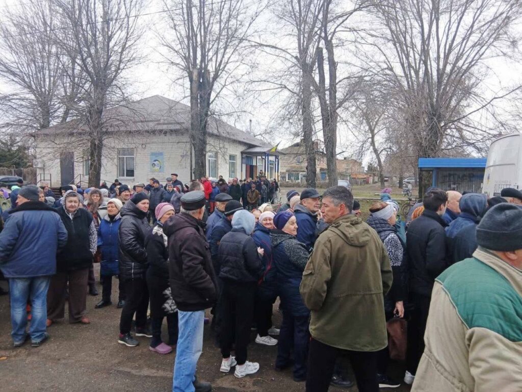 Видача гуманітарної допомоги у Павлівській громаді Запорізької області