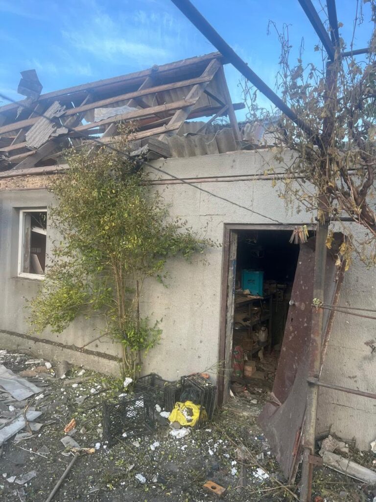 Наслідки російської атаки ударними безпілотниками на Павлівську громаду 8 червня.