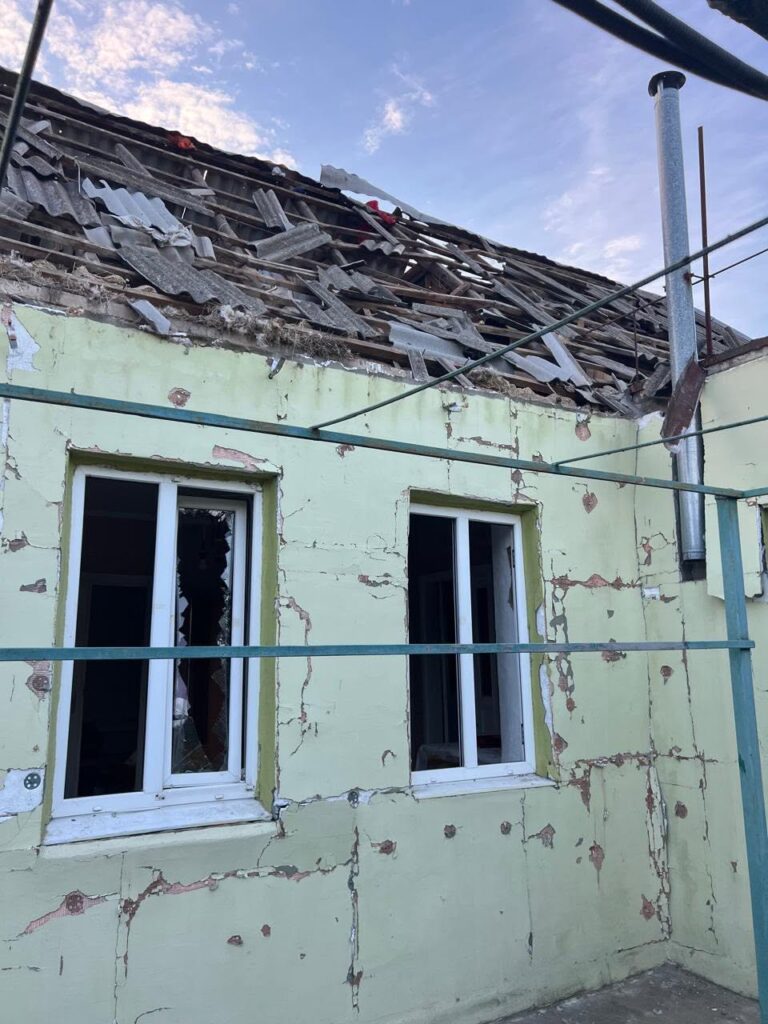 Наслідки російської атаки ударними безпілотниками на Павлівську громаду 8 червня.