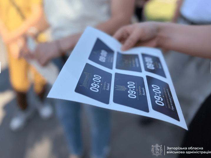 Триває протягом двох місяців: у Запоріжжі продовжується акція «Зупинись. Вшануй» (ФОТО, ВІДЕО)