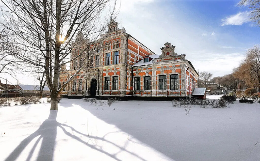 Менонітська школа для дівчат (Верхня Хортиця), школа №81 Запоріжжя