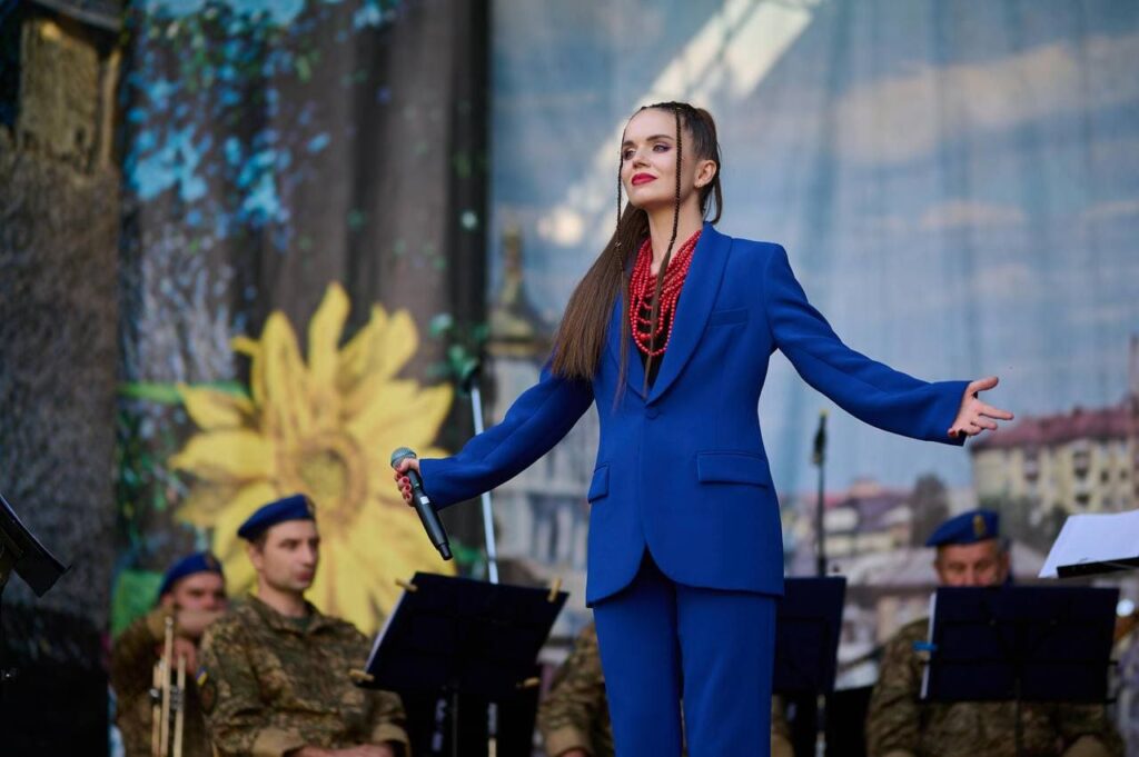 Вікторія Сімонова Військовий оркестр 25-ї бригади охорони громадського порядку імені князя Аскольда НГУ.