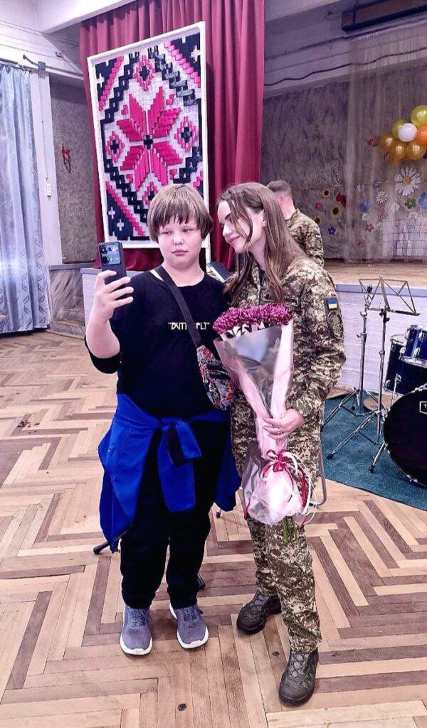 Вікторія Сімонова артистка