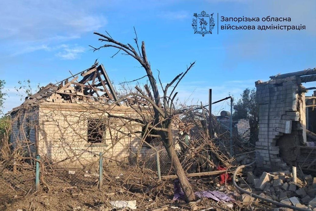Зафиксировано 266 сообщений о разрушениях: враг нанес 989 ударов по Запорожской области