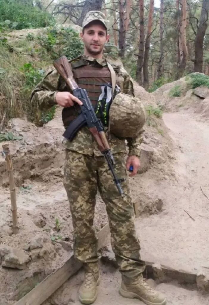 Тривалий час вважався зниклим: на війні загинув 35-річний захисник з Біленького