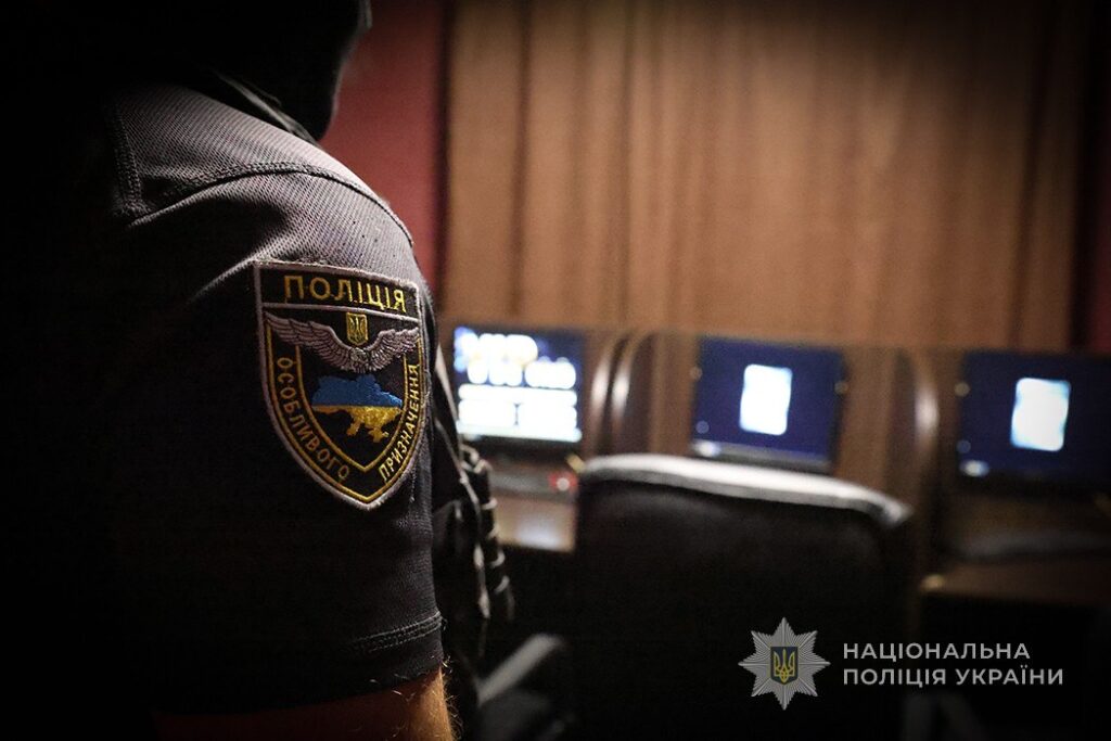 Щомісячний дохід – 2 млн грн: у Запоріжжі викрили мережу підпільних гральних закладів, — ФОТО