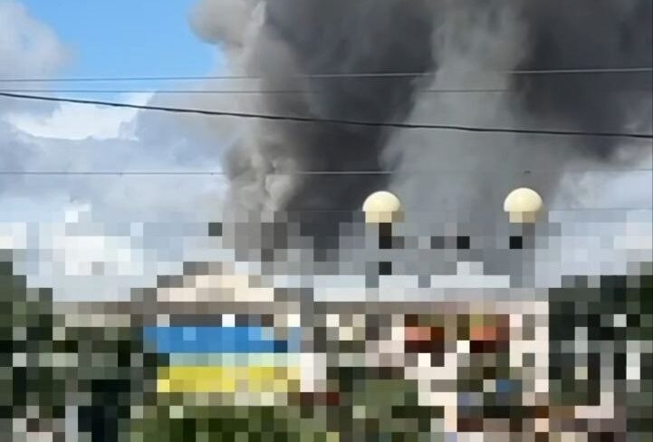 Росіяни завдали авіаудар по центру Запоріжжя: одна людина загинула та троє поранено, — ВІДЕО