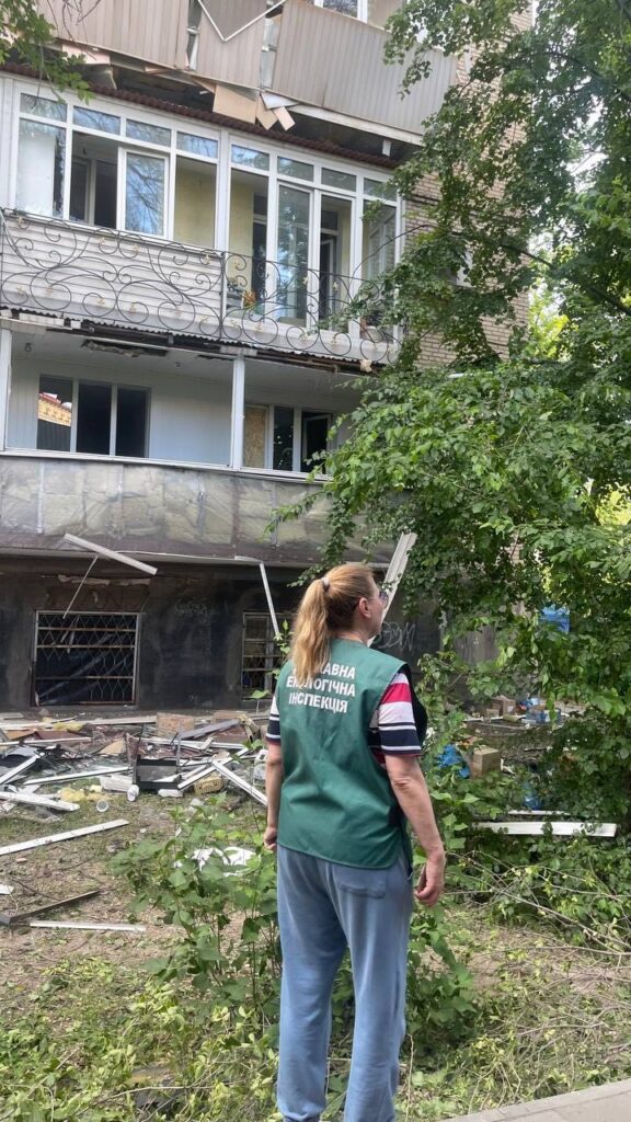 Засмічення земель та територій: у трьох районах Запоріжжя зафіксовано наслідки російських авіаударів по Запоріжжю 10 липня