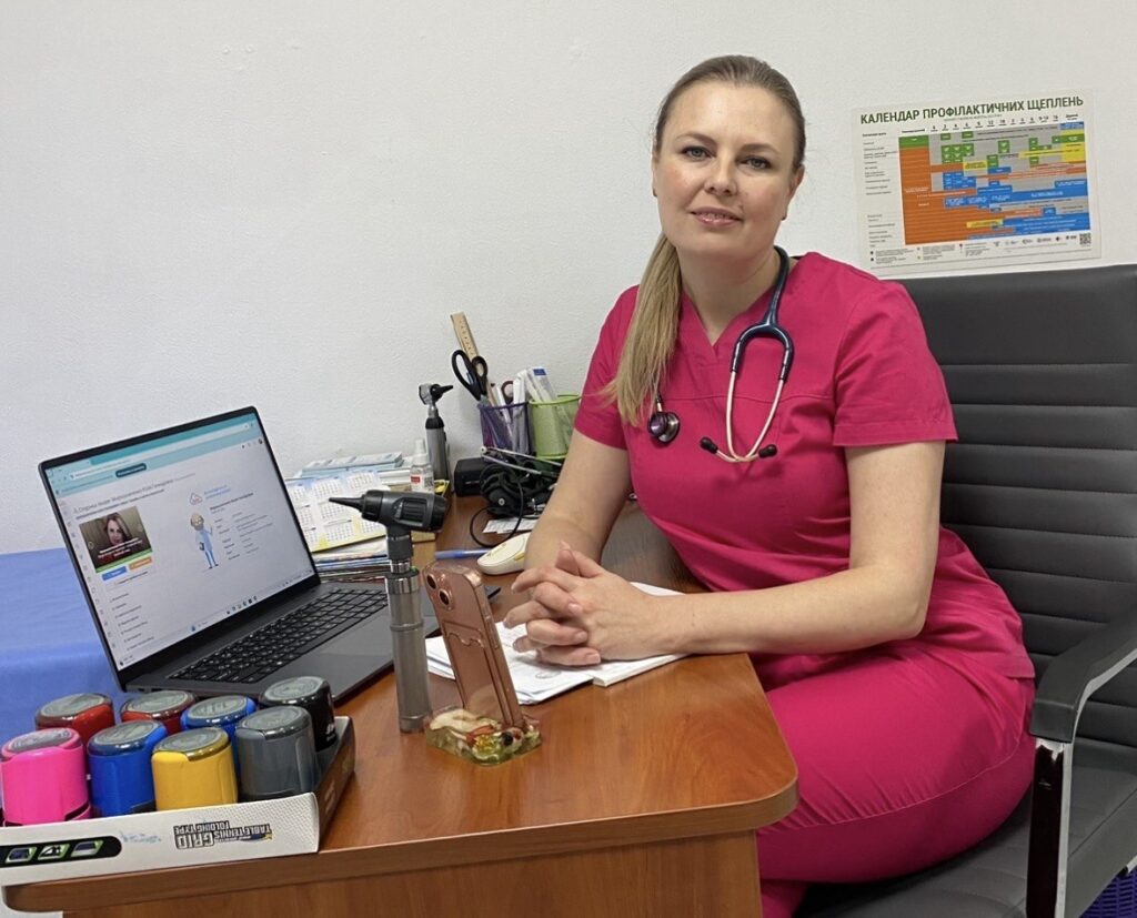 Лікарка-педіатриня Юлія Мирошниченко з Веселого Мелітопольського району Запорізької області, власна справа, медичний кабінет у Запоріжжі