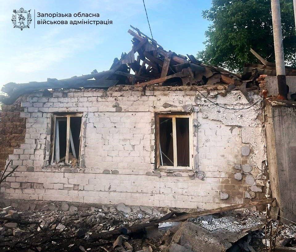 Семеро загиблих та 20 поранених: під ворожими ударами були 56 населених пунктів Запорізької області