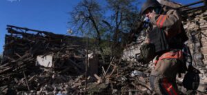 Вибухи та дим: ворог вдарив по Запоріжжю, є поранені, — ФОТО, ВІДЕО