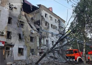 Троє загиблих та 41 поранений: авіаудар по Запоріжжю розслідують як воєнний злочин