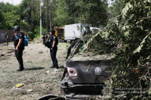 Зруйновано будинки, пошкоджено машини та вбито людей: наслідки ворожих ударів по Запорізькій області 21 липня, — ФОТО