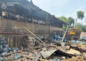 Одна людина загинула та дев’ять поранено: російський авіаудар по Запоріжжю розслідують як воєнний злочин