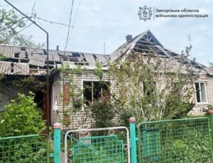 Один человек погиб и 12 ранены: под вражескими обстрелами были 50 городов и сел Запорожской области