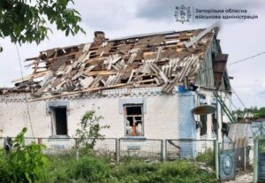 Шість людей поранено: ворог завдав 842 удари по Запорізькій області