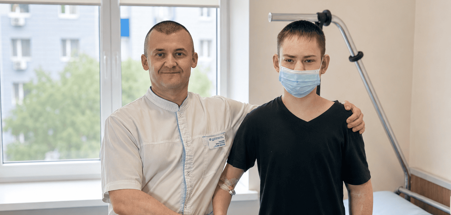 Нове життя під час війни: спільна робота медиків Запоріжжя та Дніпра врятувала 17-річного хлопця (ФОТО)