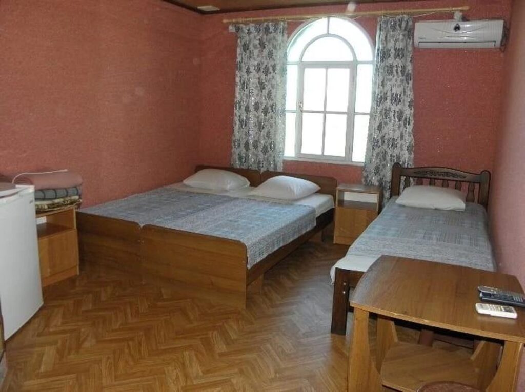 Найдешевші варіанти житла в окупованому Бердянську Запорізької області у 2026 році.