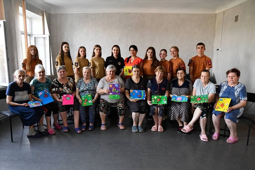 Учасники «Байди» реалізують соціальні проєкти, спрямовані на підтримку мешканців і розвиток міського простору Запоріжжя.