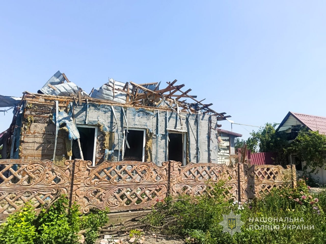 Знищено оселі та пошкоджено машини в результаті російських ударів по Запорізькій області 6 серпня, — ФОТО
