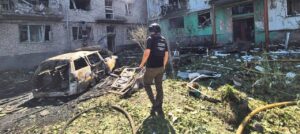 10-річна дівчинка перебуває у тяжкому стані: атаку КАБами на Запоріжжі розслідують як воєнний злочин, — ФОТО, ВІДЕО