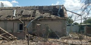 Загинула людина: війська РФ били по 57 населених пунктах Запорозької області, надійшло 110 повідомлень про пошкодження житла, авто та інфраструктури