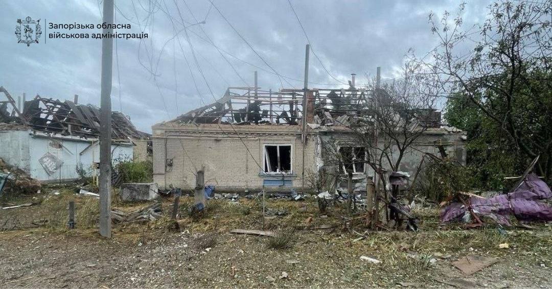 Дві людини загинули та 10 отримали поранення: ворог завдав 1019 ударів по Запорізькій області